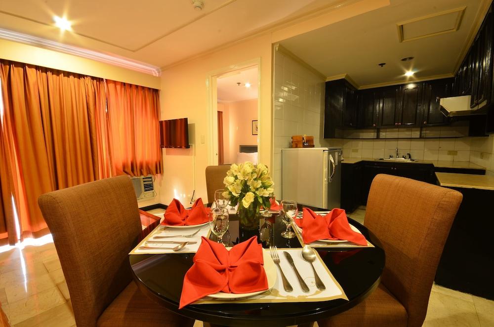 Fernandina 88 Suites Hotel Quezon City Exterior foto