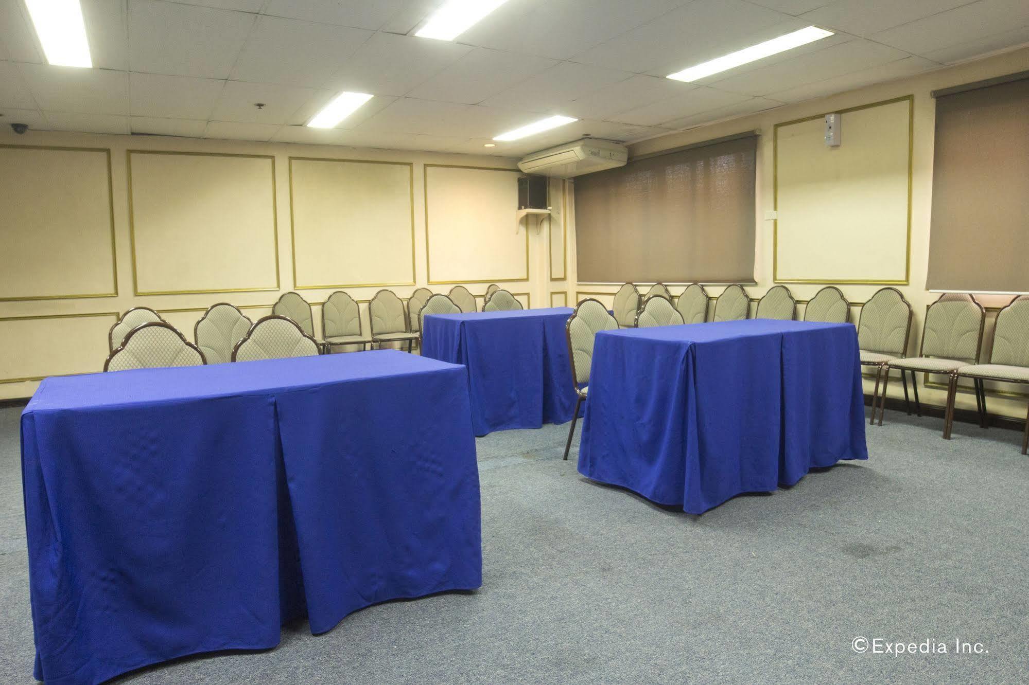 Fernandina 88 Suites Hotel Quezon City Exterior foto